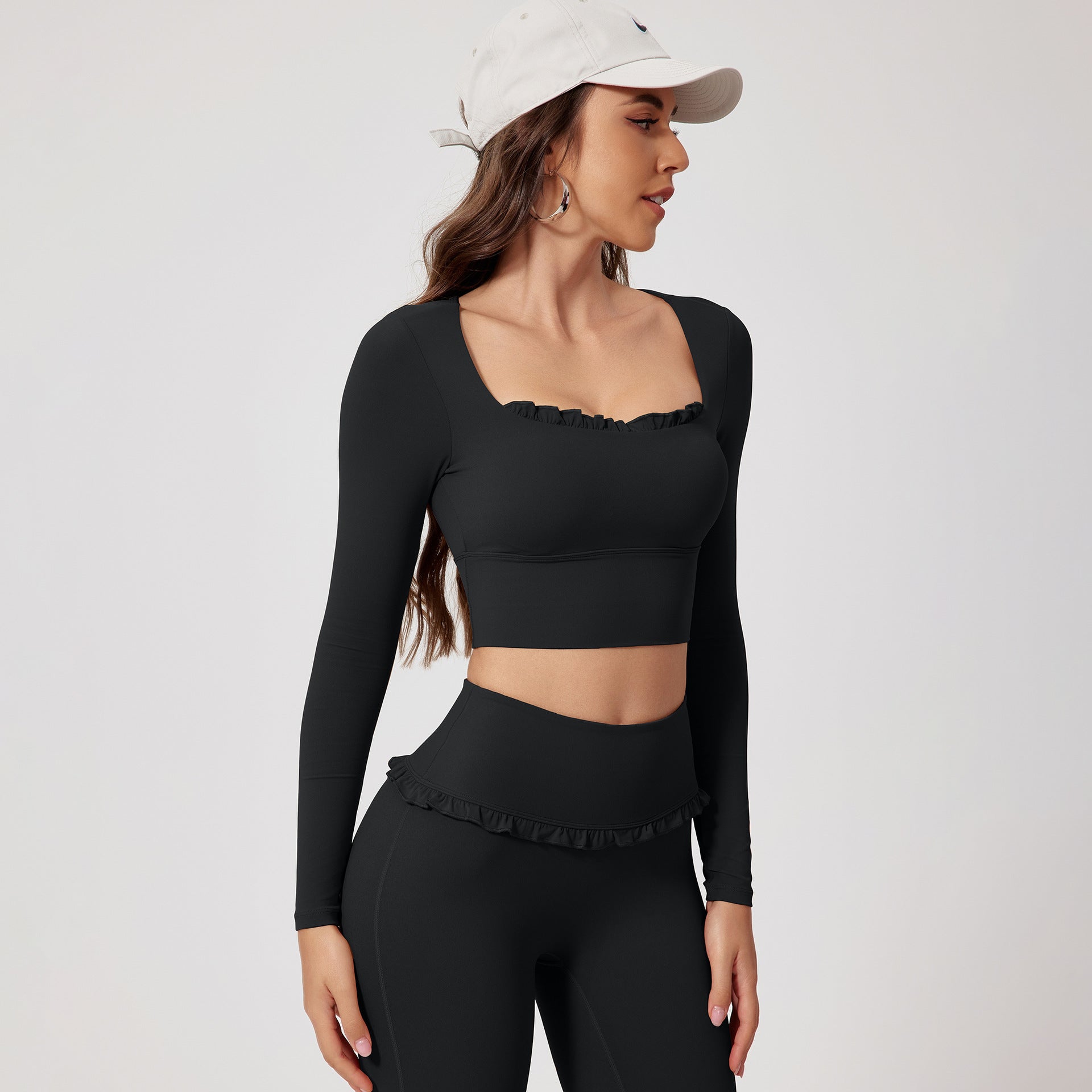 Glowwom Ruffle Long Sleeve Top